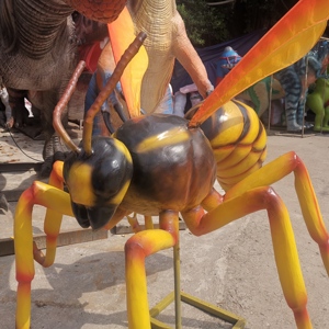 Abeille réaliste en stock, modèle de vie animalier, abeille buste - Product Image 1