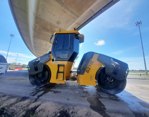 Rouleau compacteur haute précision CLG6211E pour opérations à longue durée de fonctionnement, à vendre - Product Image 4