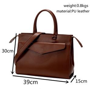 <span class=keywords><strong>Sac</strong></span> à <span class=keywords><strong>main</strong></span> en cuir de marque privée de luxe pour dames sacs fourre-tout pour <span class=keywords><strong>ordinateur</strong></span> portable pour femmes <span class=keywords><strong>sac</strong></span> à <span class=keywords><strong>main</strong></span> d'affaires pour <span class=keywords><strong>ordinateur</strong></span> portable avec <span class=keywords><strong>compartiment</strong></span> pour <span class=keywords><strong>ordinateur</strong></span> - Product Image 4