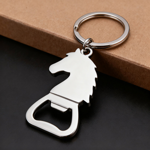 Promocional <span class=keywords><strong>de</strong></span> acero inoxidable único caballo abrebotellas llaveros a granel oro plata cobre plateado moda barras utilidad llaveros - Product Image 4
