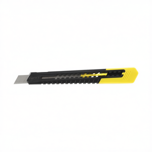 Cuchillo Multiusos Cutter Sm9 con Hoja Retráctil para Tareas de Corte de Precisión - Product Image 2