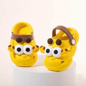 G. Bebek keren grosir animasi kartun sepatu pantai anak PVC nyaman di luar ruangan sandal bakiak anak-anak untuk anak-anak - Product Image 4