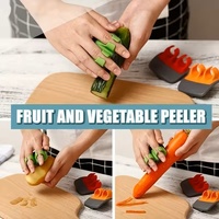 Éplucheur de légumes manuel en acier inoxydable avec poignée en caoutchouc confortable, adapté aux carottes, etc.