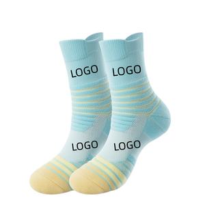 Calcetines Deportivos de Algodón Peinado de Lujo, Calcetines de Baloncesto y Running con Tecnología Terry, Antideslizantes, Antibacterianos y de Secado Rápido, Personalizables y de Alta Calidad - Product Image 2