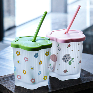 학교 사용자 정의 스타일 크리 에이 티브 귀여운 학생 유리 물병 뚜껑 짚 유리 음료 컵 - Product Image 3