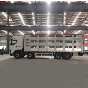 Camion de transport de bétail à température constante en alliage d'aluminium Chenglong 8x4 pour la livraison de bovins, de porcs, de moutons et de chevaux - Product Image 3