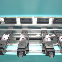Presse plieuse CNC hydraulique à prix abordable, mini 40T 50T 70T 100T 130T, 3 mètres, pour tôles et plaques