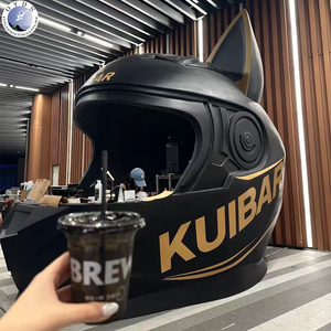 Escultura de Fibra de Vidrio Personalizada de Casco a Tamaño Real para Exteriores, Quiosco de Café, Área Escénica, Camión de Comida Grande - Product Image 2