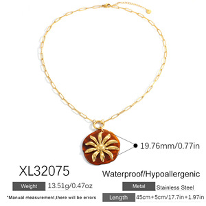Fashion Pendant <b>Necklace</b> 18k Gold Plated Resin Flower Charm Single Layer <b>Statement</b> Jewelry for Women - Product Image 5