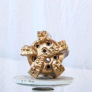 Broca <span class=keywords><strong>API</strong></span> <span class=keywords><strong>Bit</strong></span> 8 1/2\" 216 mm com 5 Lâminas <span class=keywords><strong>PDC</strong></span>, Corpo Matricial e Cabeça de Diamante para Perfuração de Alto Desempenho - Product Image 4