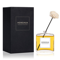 Vente en gros de flacons d'huile aromatique en verre transparent personnalisés avec bouchons compte-gouttes et boîtes cadeaux assorties pour les huiles essentielles