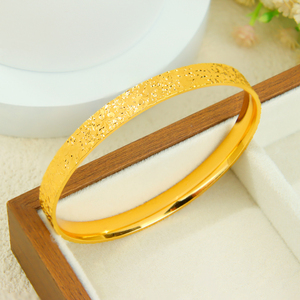 Hot Selling Simple Gold Color <b>Bangle</b> 24k Gold Plated Non Tarnish Fashion <b>Bangles</b> Jewelry for Women Event Party Daily - Product Image 4