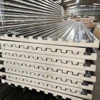 Panneaux sandwich en polyuréthane PU pour accélérer la construction, tôles de toiture isolées en aluminium ignifuges pour entrepôt
