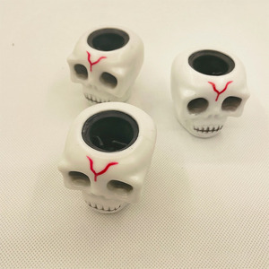 Nouveauté : Tasse anti-stress en forme de crâne de chauve-souris effrayant pour Halloween, jouet anti-anxiété à presser - Product Image 5