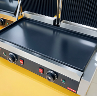 Équipement de cuisine professionnel, gril panini électrique à double plaque en acier inoxydable (plateau supérieur rainuré, plateau inférieur plat), prêt à l'emploi, 3,6 kW