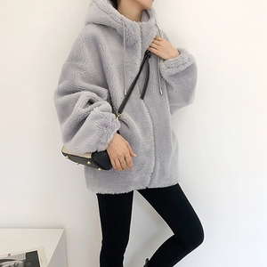 Manteau en <span class=keywords><strong>fourrure</strong></span> de daim 100% laine, fermeture éclair <span class=keywords><strong>lisse</strong></span> de haute qualité vestes en vraie <span class=keywords><strong>fourrure</strong></span> pour femmes avec capuche pour dames - Product Image 1