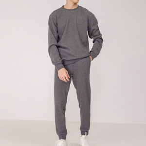 Ventes en gros de survêtements d'hiver pour hommes de haute qualité, personnalisés avec logo, 2 pièces, couleur unie, respirants, en polyester/coton - Product Image 3