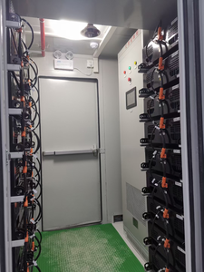 Sistema de almacenamiento de energía para el hogar 30.72kWh Batería de alto voltaje Lifepo4 51,2 V Batería de litio Certificado CE IP65 Baterías solares apiladas - Product Image 2