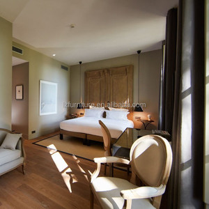 Ensemble de meubles de chambre d'hôtel de style européen, lit king-size classique avec tête de lit en rotin, banc, canapé, table de chevet, fournisseur de meubles d'hôtel - Product Image 2