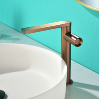 Nouveau design 304 acier inoxydable salle de bains pont monté à une poignée lavabo évier robinets mélangeur d'eau chaude et froide robinet d'eau