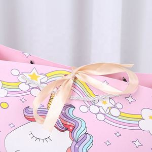 Sac en papier de Noël pour cadeaux, sac cadeau de Noël, sac de friandises pour fête d'enfants, sac personnalisé avec logo, sac en papier de Noël - Product Image 6