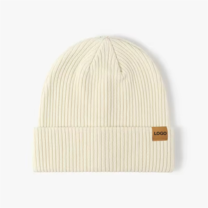 Bonnet d'hiver en tricot de haute qualité avec logo personnalisé, bord côtelé, tricot épais, unisexe, mode décontractée, bonnet uni, bonnet ample - Product Image 1