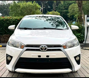 Voiture d'occasion haut de gamme à conduite à gauche, Toyota <span class=keywords><strong>Yaris</strong></span> Zhi Xuan 2015, 1.5L de cylindrée, édition de pointe, transmission automatique - Product Image 1