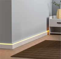 Plinthe PS avec plinthe en PVC-Lumière LED pour moulure de corniche Plafond et garnitures en métal Lignes de plinthe de moulure de corniche