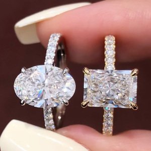 Tùy Chỉnh Nhẫn Đồ Trang Sức Mỹ Engagement 3 Carat Ngọc Lục Bảo Cắt Rạng Rạng Cắt Moissanite Vòng Bijoux En ARGENT 925 Pur - Product Image 3