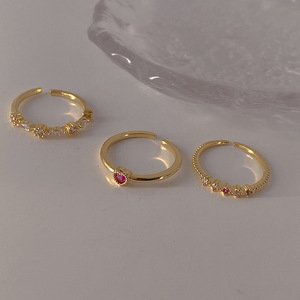 Boucles d'oreilles créoles en argent sterling 925 de haute qualité, design classique, avec pierres en zircon cubique colorées pour femmes - Product Image 3