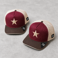 Casquette Trucker bordeaux à visière plate, dos en maille, réglable, 6 panneaux, personnalisable avec broderie de logo, vierge