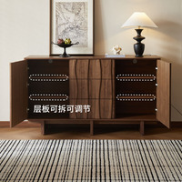 Buffet et meuble de rangement minimaliste avec espace de rangement polyvalent |   Buffet en bois massif de style mid-century pour salle à manger et salon