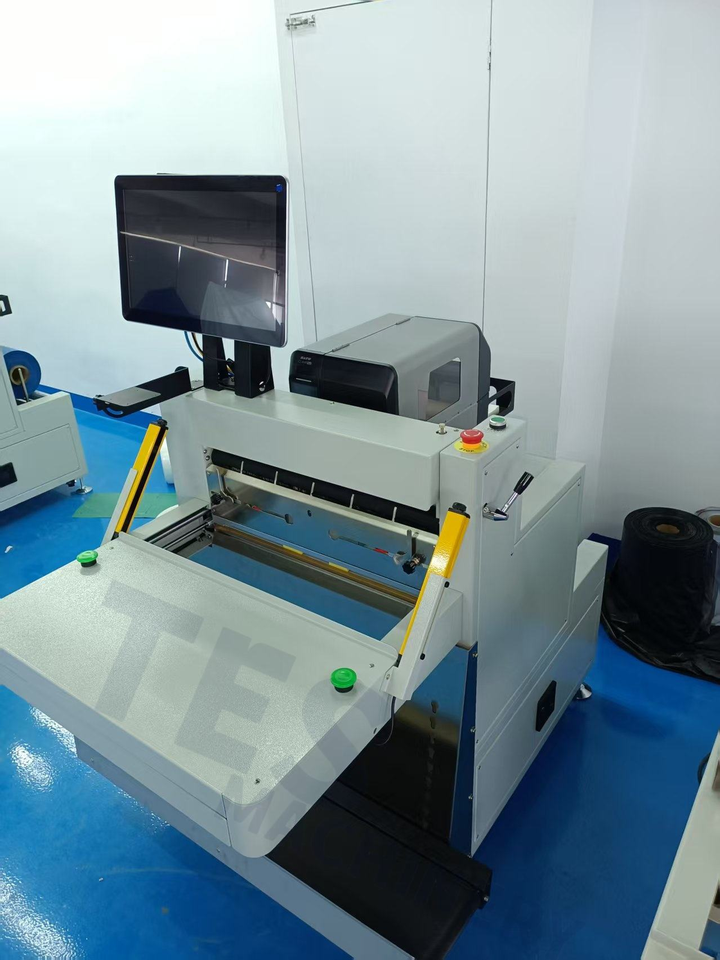 Moves Parcels Steadily And Applies Shipping Labels Precisely Auto ...
