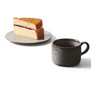 Aito Seisakusho P108 Juego de Tazas y Platos de Porcelana Japonesa de Alta Calidad, Diseño Moderno y Clásico para la Hora del Café - Product Image 1
