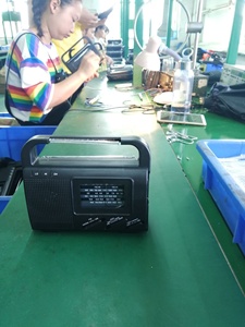 <span class=keywords><strong>Radio</strong></span> Retro Đa Băng Tần Năng Lượng Mặt Trời Có Đèn Pin, Thiết Kế Và Màu Sắc Đa Dạng - Product Image 6