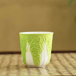 Tasse à thé individuelle en céramique Dehua, style Jade Porcelaine Gras de Mouton, modèle Cabbage Master Cup, pour service à thé Kung Fu de style chinois moderne - Product Image 1