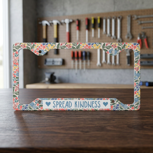 Moments Design Studio – Cadre de plaque d'immatriculation « Floral Spread Kindness » en aluminium, fibre de carbone et acier inoxydable, durable et élégant - Product Image 3
