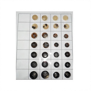 Botones de Cuerno de Vaca/Búfalo Marrón de 4 Agujeros, Ecológicos y de Alta Calidad de B.S INTERNATIONAL, los Más Vendidos, Personalizables, con el Mejor Tono - Product Image 3