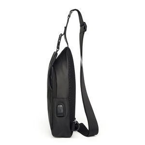 Sac à Bandoulière Anti-Vol Étanche de Voyage pour Homme avec Port de Chargement USB - Product Image 4
