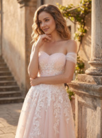 Gaun Pengantin untuk Pengantin Wanita Model Ball Gown dengan Aplikasi Renda, Model Off Shoulder, Gaun Pengantin Custom Satin Warna Ivory untuk Upacara di Gereja