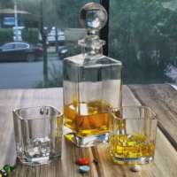 Gran oferta, decantador de vidrio de roca cuadrada pesada sin plomo para whisky, barra transparente, botella de fiesta de Hotel