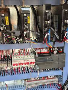 Máquina de Unión de Esquinas de PVC/Aluminio/UPVC de Nueve Ejes, de Alta Resistencia, Controlada por PLC, Accionada por Motor y con Rodamientos Reforzados - Product Image 6