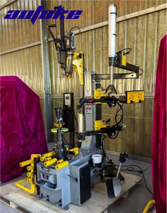 جهاز تغيير إطارات السيارات والدراجات النارية أوتوكه ATK-650B بدون أقراص، يدوي، بفتحة واحدة، مزدوج الفعل، هوائي، بتصميم فراشة، لعجلات ماكس - Product Image 1