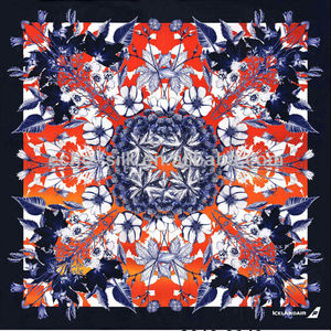 Sciarpa in <span class=keywords><strong>chiffon</strong></span> <span class=keywords><strong>di</strong></span> <span class=keywords><strong>seta</strong></span> stampata personalizzata con rotolamento a mano - Product Image 6