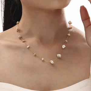 Collier et bracelet en acier inoxydable plaqué or 18 carats avec pierres naturelles colorées, collier en acier inoxydable avec pierres naturelles irrégulières - Product Image 2