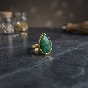 Anillo Boho de Piedra Preciosa Natural Esmeralda Teñida, Hecho a Mano, con Baño de Oro, Certificado NGSTC, 11x19MM - Product Image 3