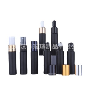 Botella de vidrio negro mate con roll-on de 10 ml, pulverizador cuentagotas, dispensador de aceites esenciales con tapa para todo tipo de piel - Product Image 4