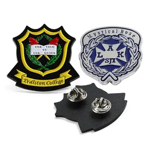 20-Anos Fornecedor Fábrica Lapela Pinos Personalizado Hard Soft Esmalte Pin Badge 3D Liga de Zinco Metal Erdiston Colégio Pinos para roupas