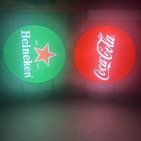 Affichage publicitaire extérieur suspendu, boîte à lumière LED en acrylique personnalisée