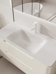 Meuble de salle de bain personnalisé en pierre de Keramin importée, style crème, avec vasque intégrée thermoformée, fixation murale, miroir inclus, écologique - Product Image 2